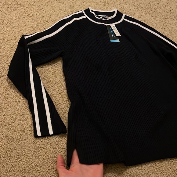 Talbots Sweater Top PM - Picture 3 of 4